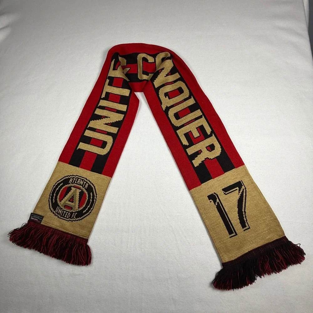 Atlanta United FC Scarf #17 Ruffneck Scarves Soccer Team Fives Stripes